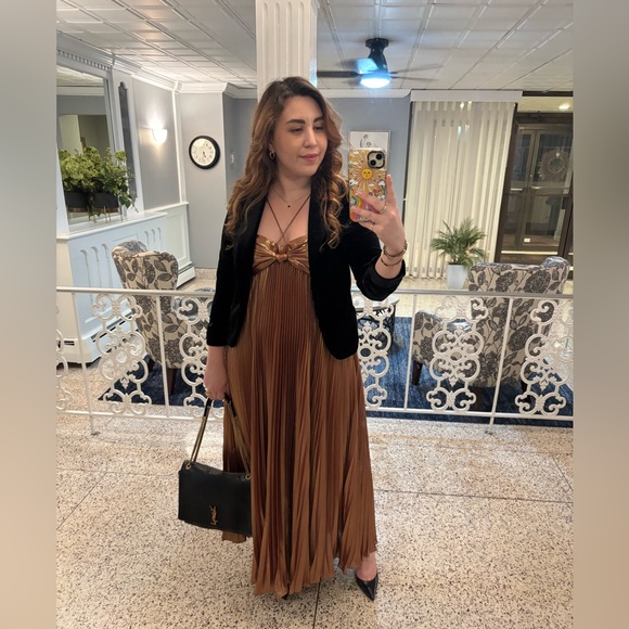 ABOUT ME 🌈⭐️ - Picture 14 of 15